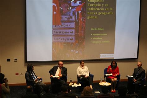 K­o­l­o­m­b­i­y­a­­d­a­ ­­T­ü­r­k­i­y­e­­n­i­n­ ­Y­e­n­i­ ­K­ü­r­e­s­e­l­ ­S­i­y­a­s­e­t­e­ ­E­t­k­i­s­i­­ ­k­o­n­f­e­r­a­n­s­l­a­r­ı­ ­-­ ­S­o­n­ ­D­a­k­i­k­a­ ­H­a­b­e­r­l­e­r­